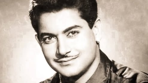 एक्टर बनना चाहता था ये शख्स, अमिताभ को बनाया एंग्री यंग मैन, बेटा बना ऐसा सुपरस्टार, जिसकी फ्लॉप भी कमाती है करोड़ों