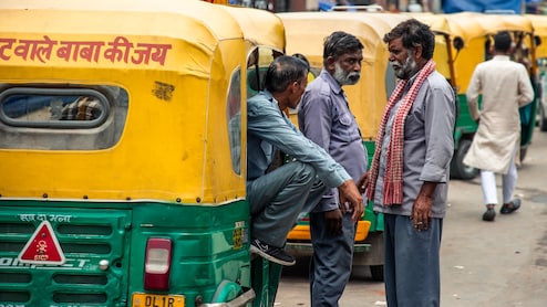 Maharashtra Government Makes Permits Mandatory For E-Rickshaws, E-Bikes