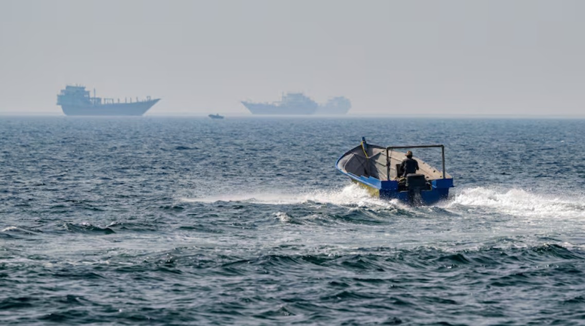 हॉर्मुज स्ट्रेटः राष्ट्रपति ट्रंप को इस तेल लाइफलाइन को दोबारा खोलना मुश्किल क्यों लग सकता है?