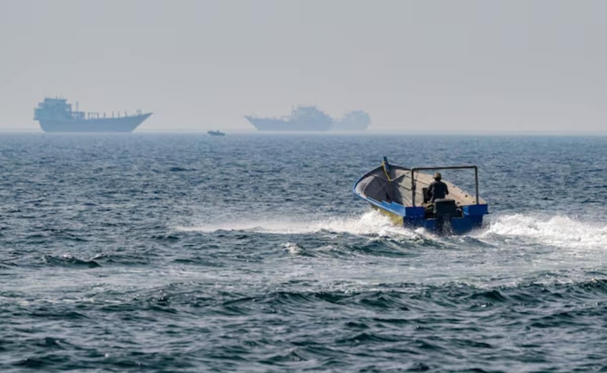 हॉर्मुज स्ट्रेटः राष्ट्रपति ट्रंप को इस तेल लाइफलाइन को दोबारा खोलना मुश्किल क्यों लग सकता है?