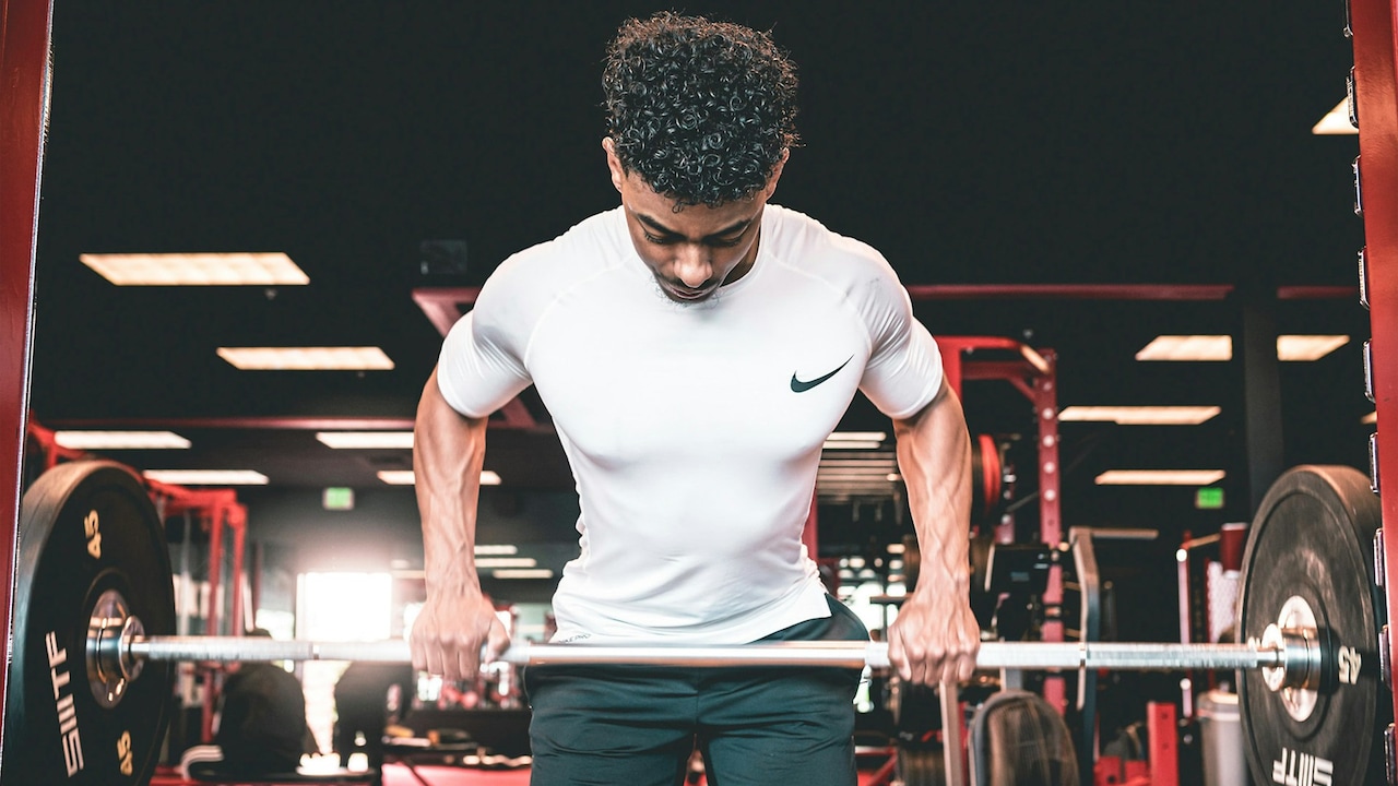 Things to know about cotton vs polyester tshirts for gym before choosing one Things to know about cotton vs polyester tshirts for gym before choosing one