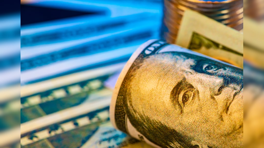 FPIs Stay Net Sellers For 13th Session As Nifty, Sensex Extend Advance