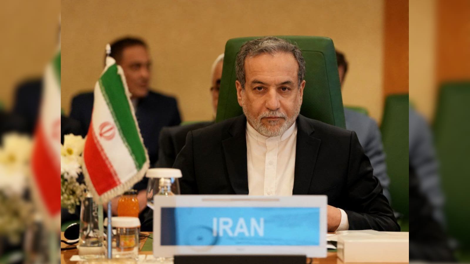 ‘This Isn’t Venezuela’: Iran Won’t Back Down Under US Threats, Says FM Araghchi As Tensions Escalate