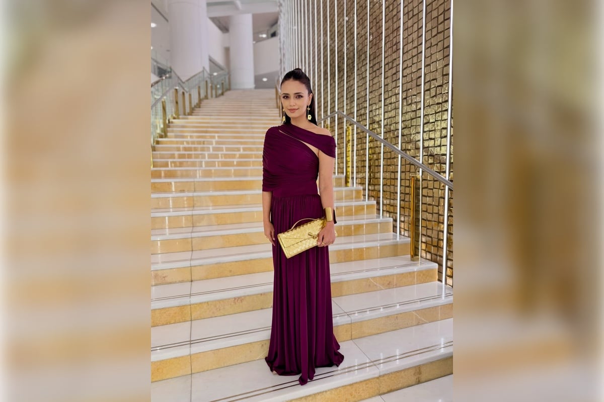 Ayurvedic Foot Massage With Ghee: Roshni Chopra's Tip for Stress-Free Sleep