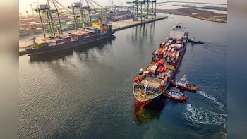 India-Bound LPG Tanker Crossed Straits Of Hormuz: Sources