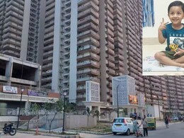 गौर सिटी नोएडा में बड़ा हादसा, घर में अकेला 3 साल का बच्चा 12वीं मंजिल की बालकनी से गिरा, दर्दनाक मौत&nbsp;