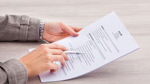 AI की मदद से बनाएं प्रोफेशनल रिज्यूमे, जानें आसान तरीका और काम के टूल्स