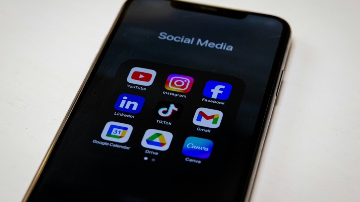 16 साल से कम बच्चों के लिए सोशल मीडिया बैन की मांग, इस टेक दिग्गज ने बताया ये क्यों है जरूरी