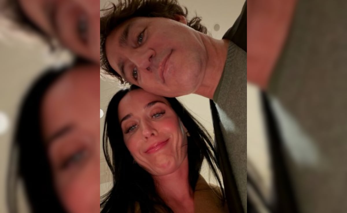 Katy Perry And Justin Trudeau In A Postcard-Worthy Pic: Bonus - A Viral Romantic Meme