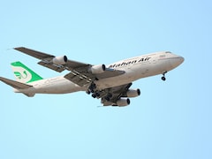 दुनिया के कई देशों में बैन, फिर भी भारत में क्यों उड़ान भरती है ईरान की Mahan Air? जानिए पूरा मामला