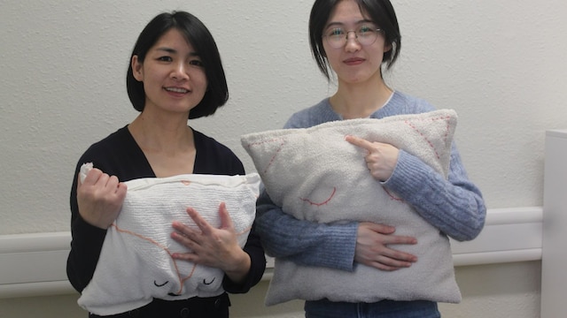 Could A Smart Pillow Help You Stop Scrolling Before Bed? Glasgow Scientists Think So