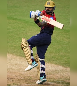 Virat Kohli Serves IPL 2026 Rivals Major Warning, Slams 19-Ball 45 In RCB Intra-Squad Match. Watch
