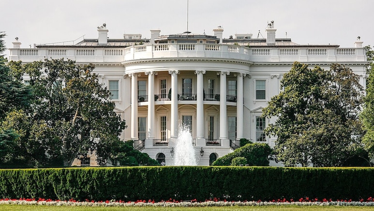 White House Area Under Lockdown After Vehicle Breaches Security Barricade; Secret Service Arrests Driver
