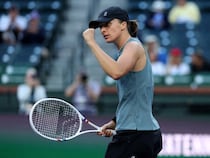 Iga Swiatek Routs Karolina Muchova To Reach Indian Wells Quarter-Finals