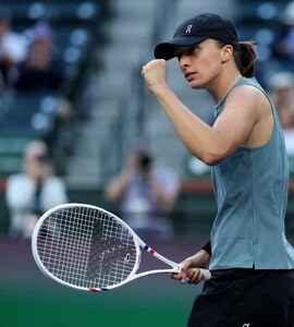 Iga Swiatek Routs Karolina Muchova To Reach Indian Wells Quarter-Finals