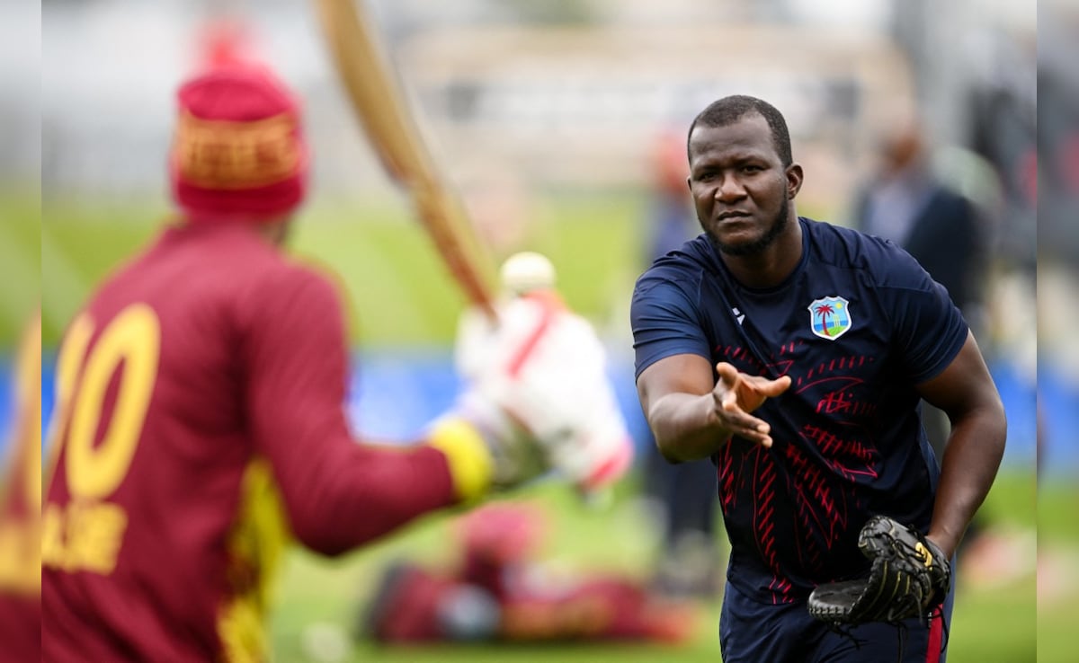 ईरान युद्ध का असर क्रिकेट पर: भारत में 'कैद' हुई वेस्टइंडीज की टीम, डैरेन सैमी ने सोशल मीडिया पर बयां किया दर्द