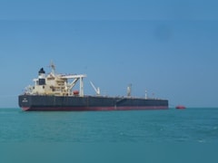 ओमान से 2.5 लाख मीट्रिक टन कच्चा तेल लेकर भारत पहुंचा टैंकर, 22 जहाज अब भी होर्मुज में फंसे