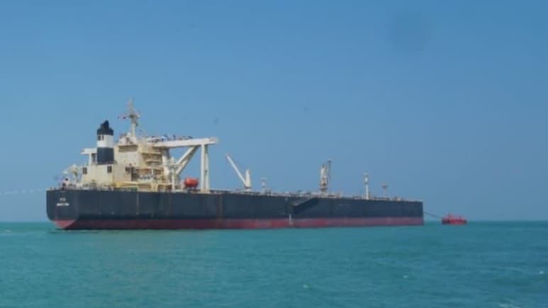 ओमान से 2.5 लाख मीट्रिक टन कच्चा तेल लेकर भारत पहुंचा टैंकर, 22 जहाज अब भी होर्मुज में फंसे
