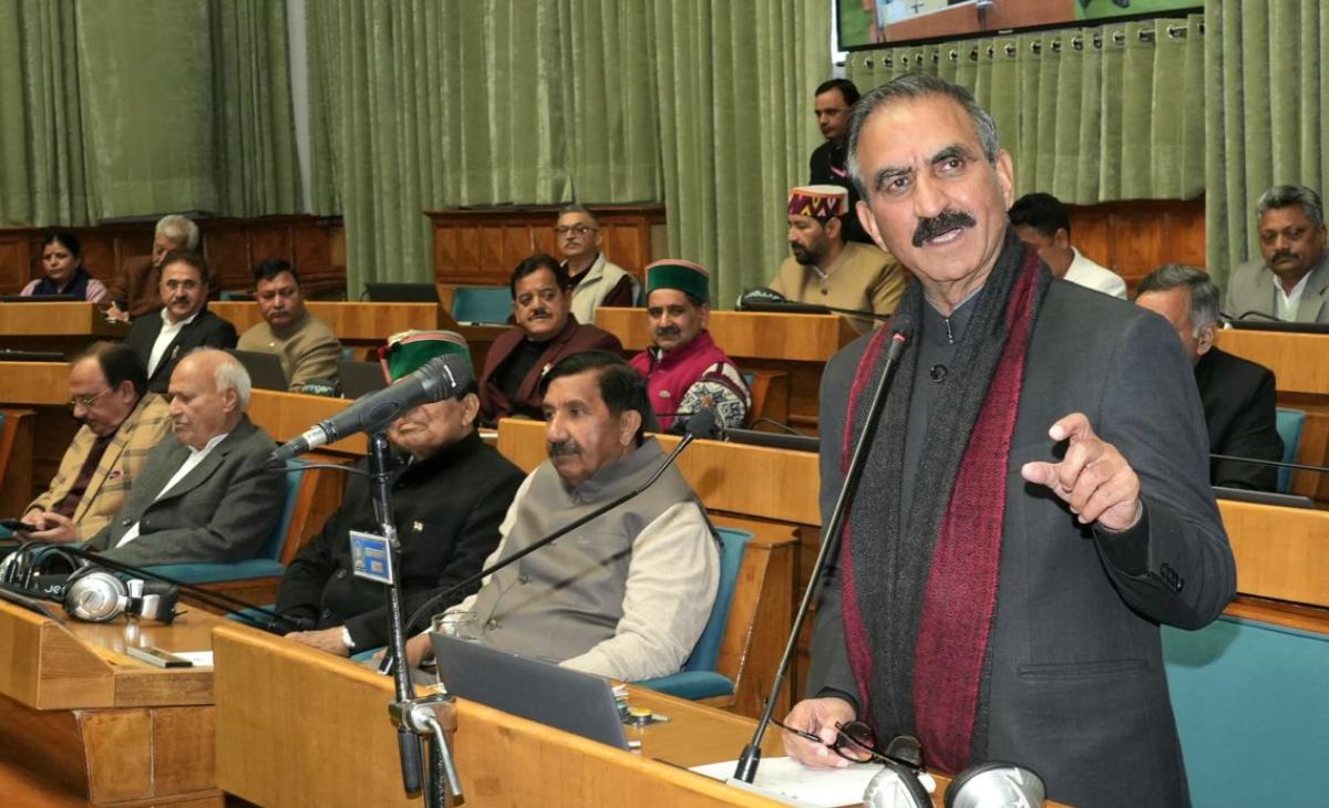CM की आधी, मंत्रियों की 30 तो विधायकों की 20 फीसदी, हिमाचल में किसकी कटेगी कितनी सैलरी?
