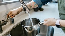 Cooking With Tap Water? Here's Why You Should Think Twice