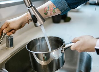 Cooking With Tap Water? Here's Why You Should Think Twice