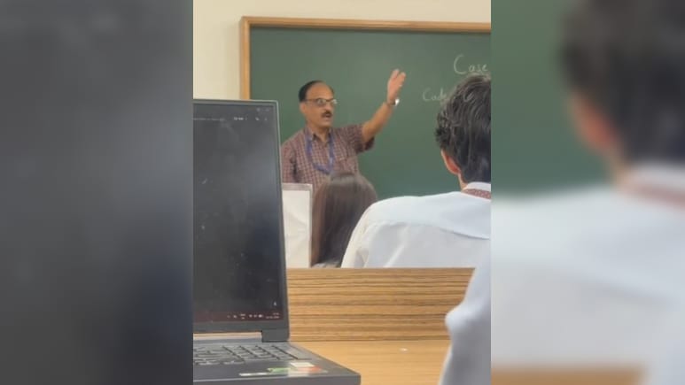 "<i>Sharm Nahi Aati...Terrorist</i>": Bengaluru Professor's Outburst Against Student