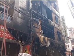 बेसमेंट में था कपड़े-कॉस्मेटिक का शोरूम, मिनटों में ही 5 मंजिला इमारत लपटों में घिरी, दो ने कूदकर बचाई जान