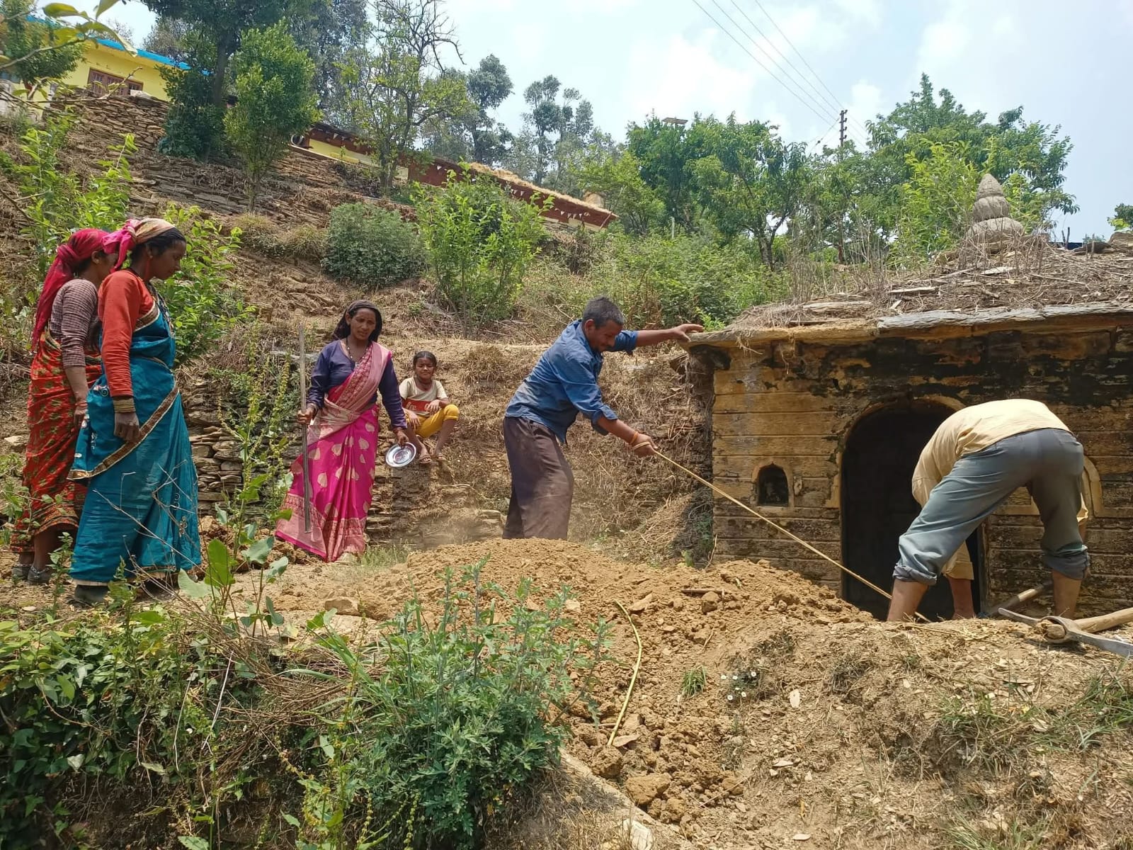 जब पहाड़ में सूखते हैं नौले और भरते हैं स्विमिंग पूल... विश्व जल दिवस पर उत्तराखंड के बदलते पहाड़ की कहानी