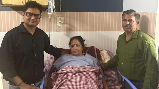 यूपी में गड्ढे से टकरा गई एंबुलेंस तो ब्रेन डेड महिला हो गईं जिंदा, डॉक्टर  भी हैरान | up pilibhit women returned healthy after suffering brain dead  miracle happened at the time