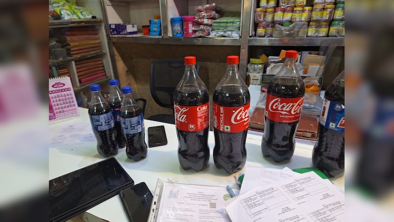 धार में एक्सपायरी कोल्ड ड्रिंक बेच रहा दुकानदार, शिकायत पर खाद्य विभाग ने की कार्रवाई&nbsp;