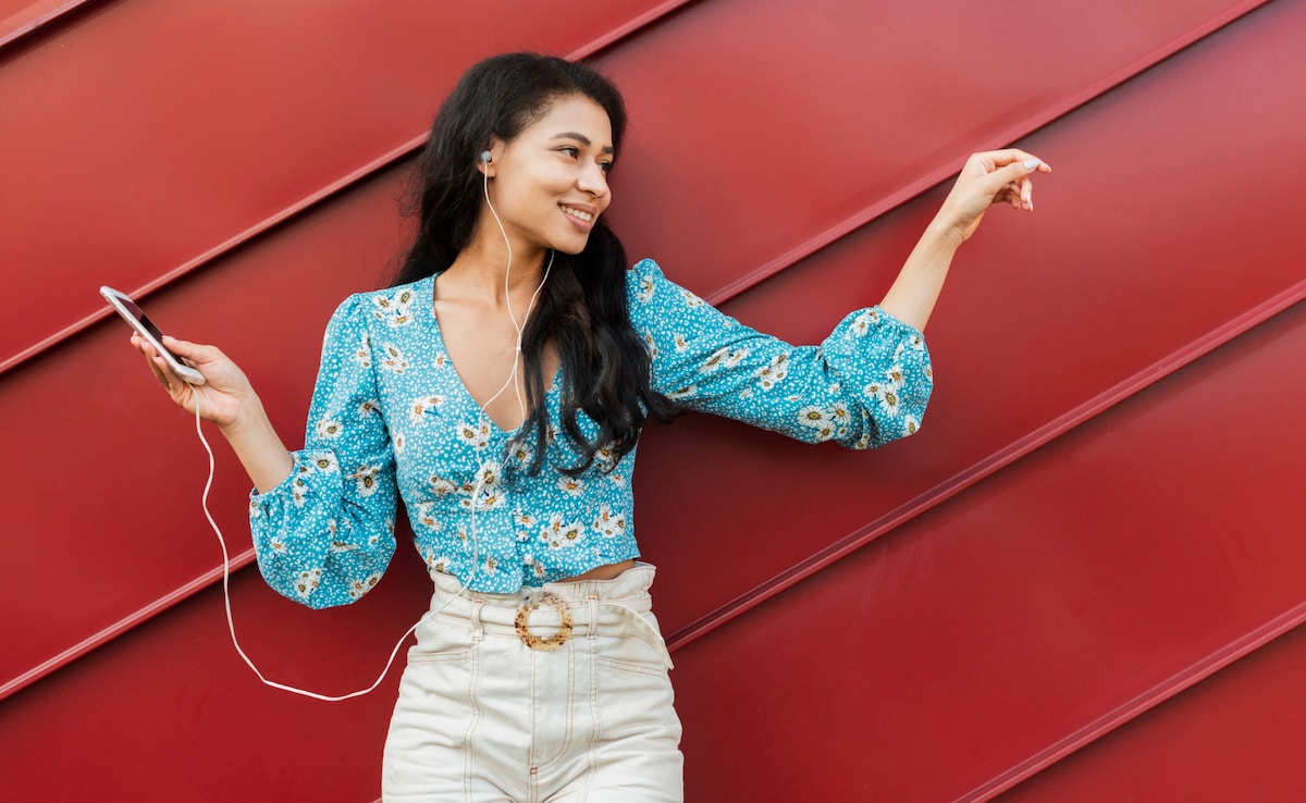 World Hearing Day 2026: Doctor Shares How Prolonged Earphone Use Can Harm Your Hearing