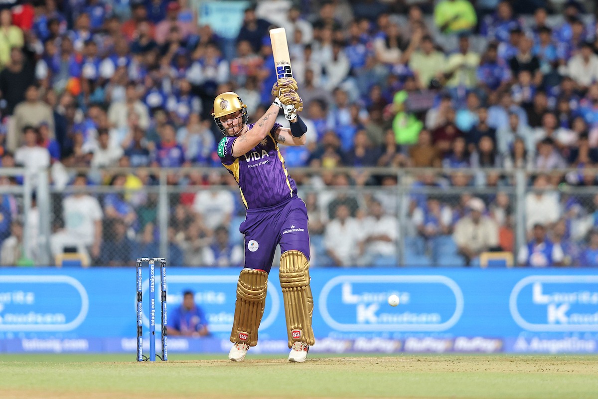 KKR vs SRH Live Score:  कोलकाता ने पावरप्ले में गंवाए 3 विकेट, 25 करोड़ी खिलाड़ी 2 रन बनाकर रन आउट