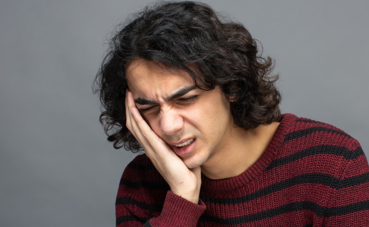 A person feeling pain