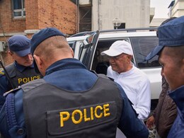 नेपाल के पूर्व प्रधानमंत्री ओली और पूर्व गृह मंत्री पांच दिन और हिरासत में रहेंगे