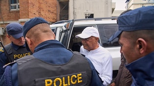 नेपाल के पूर्व प्रधानमंत्री ओली और पूर्व गृह मंत्री पांच दिन और हिरासत में रहेंगे