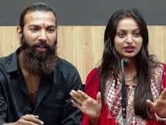 मोनालिसा की फैमिली संग लड़ाई पहुंची निचले स्तर पर, बोलीं- मां शराबी और पिता अय्याश, सनोज मिश्रा ने गलत तरीके से टच किया