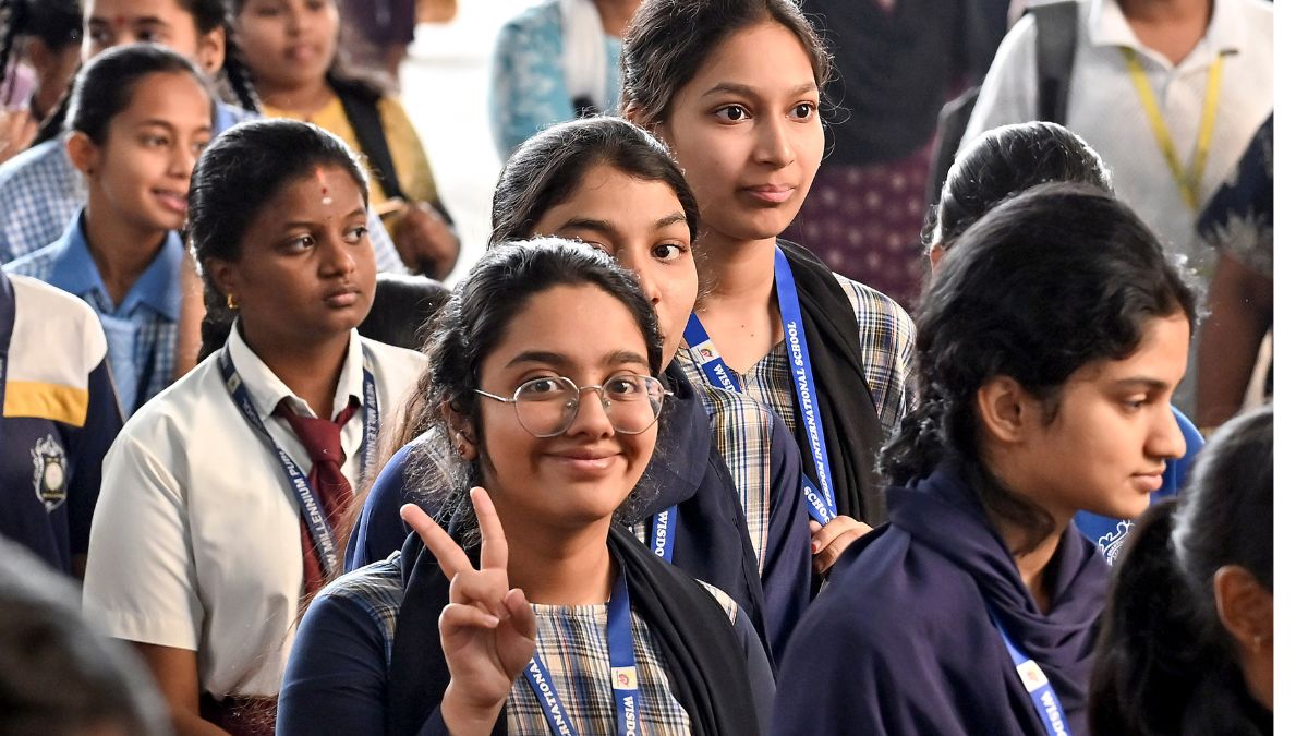 Bihar Board 10th Result: बिहार में रिजल्ट से पहले ही 10वीं के टॉपर्स को मिल रहा अलर्ट, बोर्ड का आ रहा बुलावा