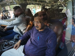 दिल्ली में सड़कें टूटी हैं, अस्पतालों में दवाइयां नहीं, लेकिन BJP को जनता के मुद्दों से मतलब नहीं : केजरीवाल