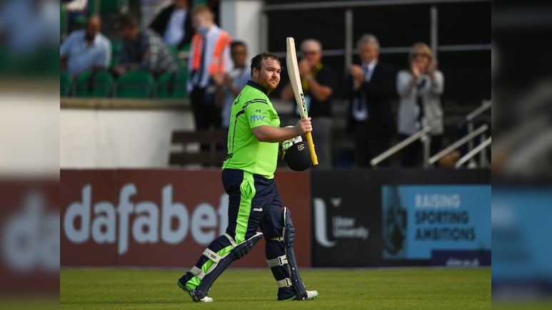 टी20 वर्ल्ड कप में मिली शिकस्त का गम बर्दाश्त नहीं कर पाया यह क्रिकेटर, अब इस फैसले से सबको चौंकाया