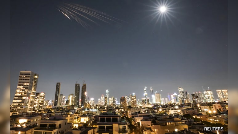 ईरान के पास बैलिस्टिक मिसाइलें अब 1000 से भी कम, ड्रोन हमले भी घटे... NDTV से बोले यूरेशिया ग्रुप अध्यक्ष