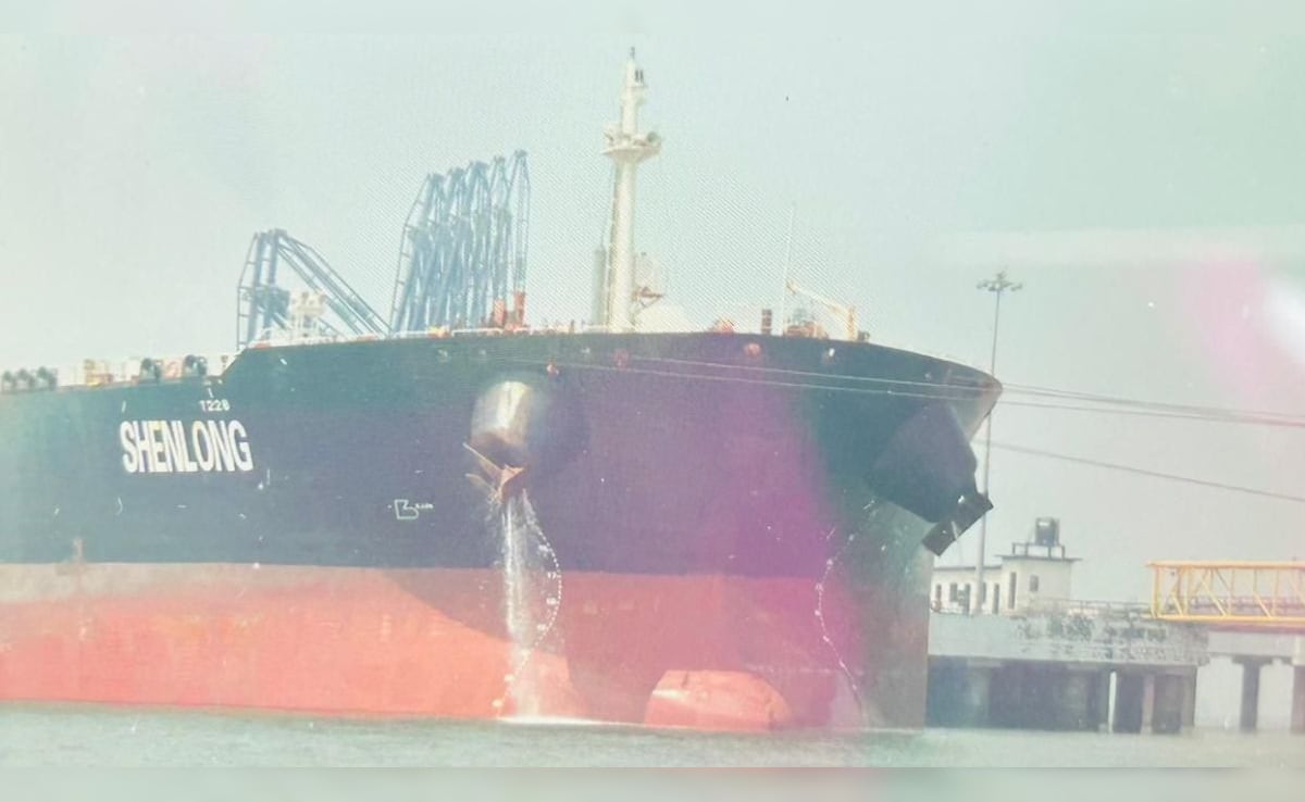 Pic: 1st Ship Carrying Crude Oil From Saudi Arabia Docks At Mumbai Port