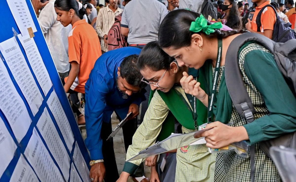 Bihar Board 10th Result 2026 OUT: बिहार बोर्ड मैट्रिक रिजल्ट जारी,  81.79 प्रतिशत हुए पास