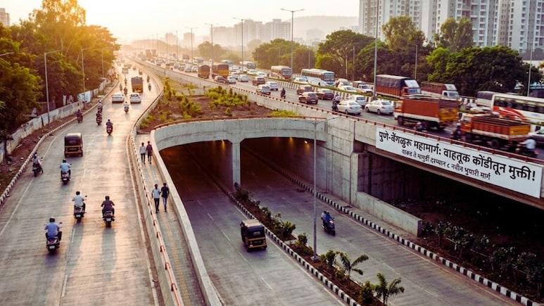 Pune News : पुणेकरांचं निम्मं टेन्शन संपलं; मोठी कोंडी फुटणार, 8 भुयारी मार्गाचा कुणाला होणार फायदा?