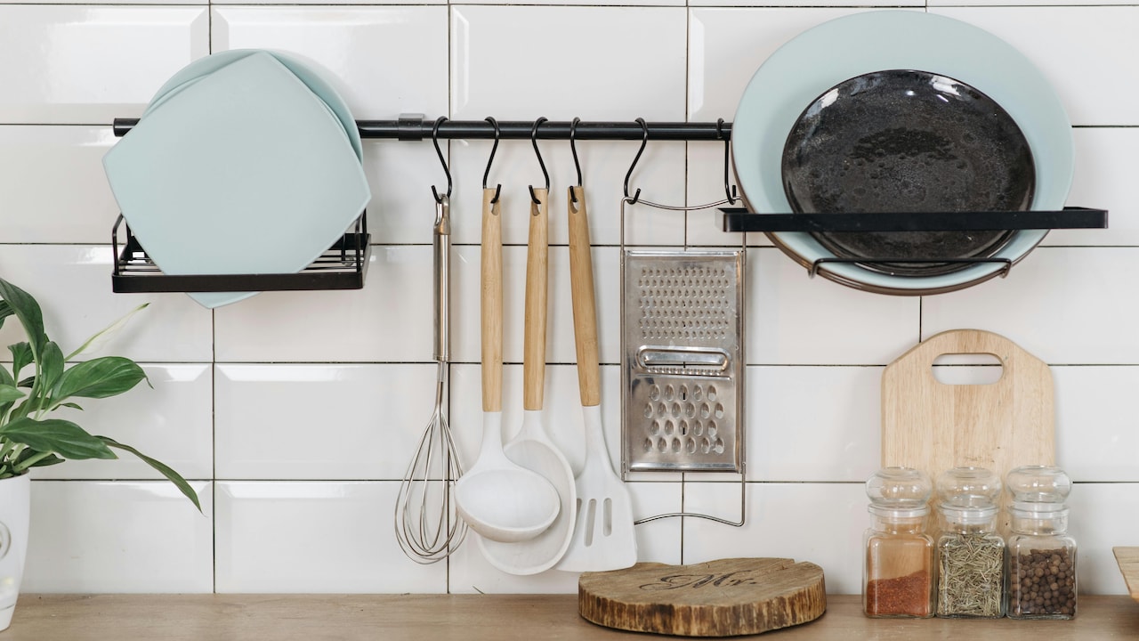 Stylish kitchen racks, knife holders, and more to create a calm and organised space Stylish kitchen racks, knife holders, and more to create a calm and organised space