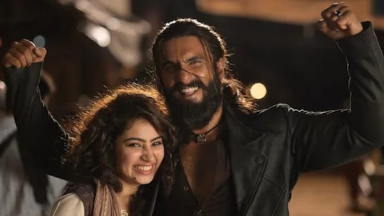 बॉक्स ऑफिस के नए किंग रणवीर सिंह, &lsquo;धुरंधर 2&rsquo; से सबसे तेज 300 और 400 करोड़ का बनाया रिकॉर्ड