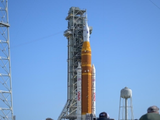 53 साल बाद इंसान फिर चांद की ओर! NASA ने शुरू की उलटी गिनती, जानें क्या है Artemis II मिशन