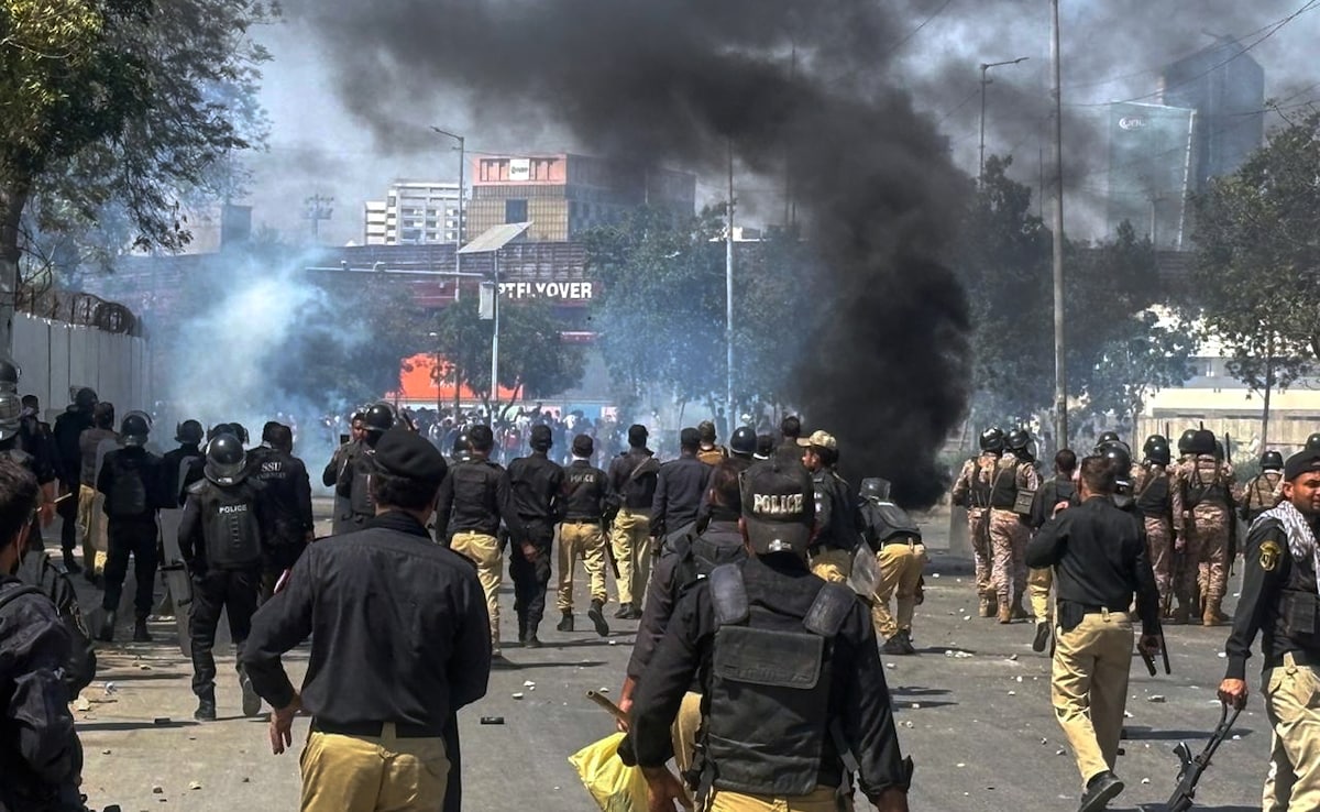 पाकिस्तान में अमेरिकी दूतावास में वीजा का काम बंद, कराची वाले दफ्तर में कल हुआ था बड़ा बवाल