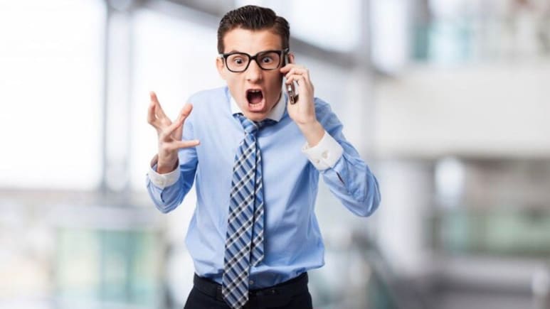 त्योहार से पहले नौकरी से निकाला, बाद में खुद मदद मांगने लगा बॉस, कर्मचारी ने ऐसे दिया करारा जवाब