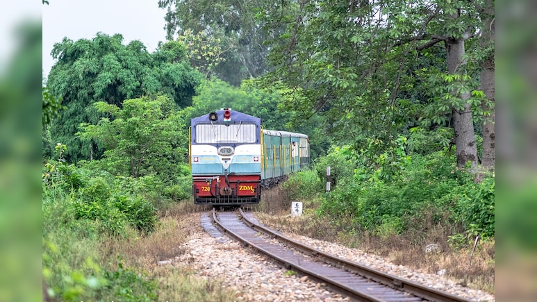 Railway Block News: नागपुर मंडल में 6-7 मार्च को ट्रैफिक ब्लॉक, कई MEMU ट्रेनें रद्द, यात्रियों को हो सकती है परेशानी &nbsp;