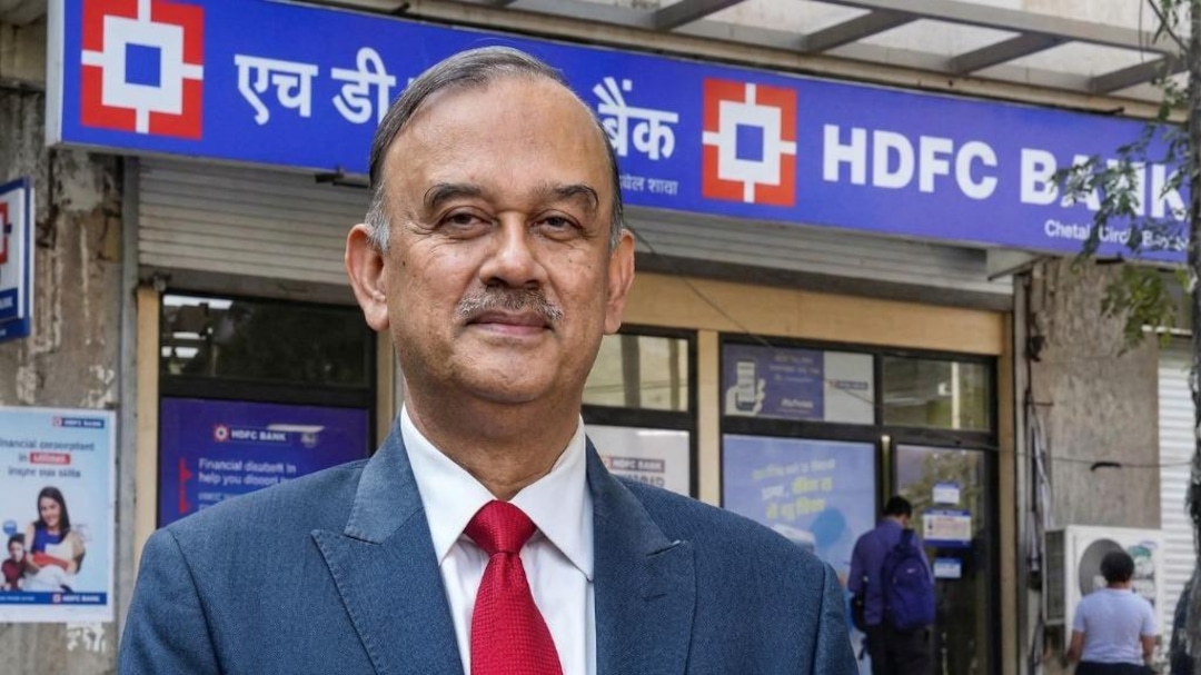 HDFC Bank Appoints External Law Firms To Probe Atanu Chakraborty's Exit